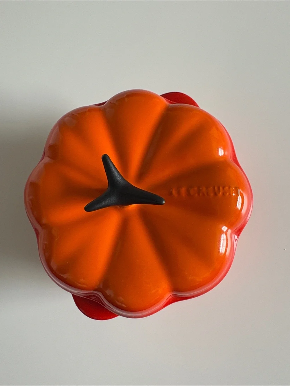 Le Creuset Stoneware Mini Pumpkin Cocotte Casserole Dish with Lid - Flame Orange